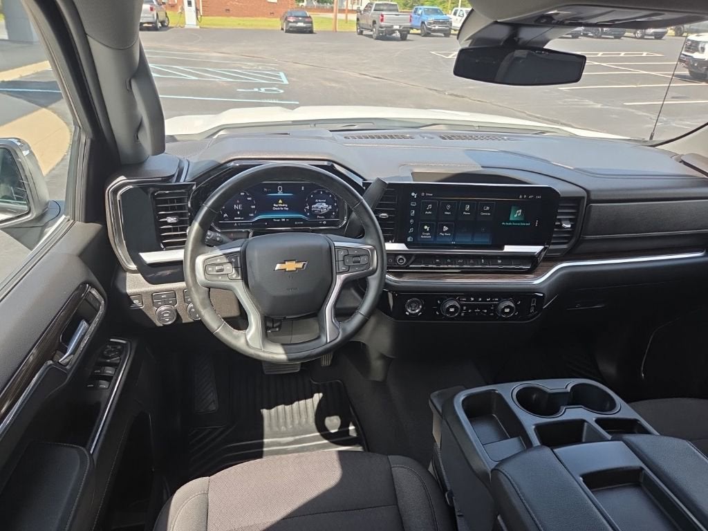 2023 Chevrolet Silverado 1500 LT (2FL)