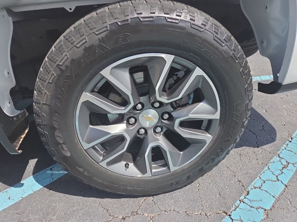 2023 Chevrolet Silverado 1500 LT (2FL)
