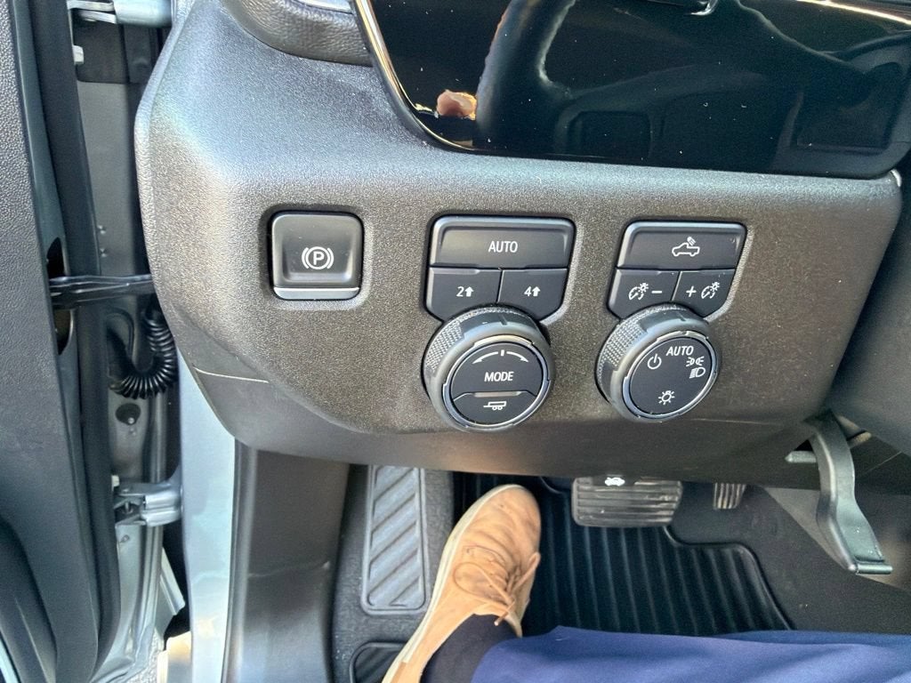 2025 Chevrolet Silverado 1500 LT (2FL)