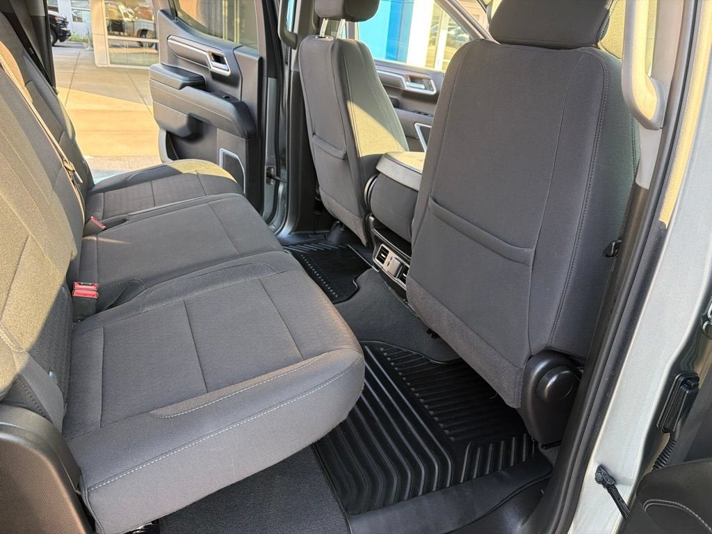 2025 Chevrolet Silverado 1500 LT (2FL)