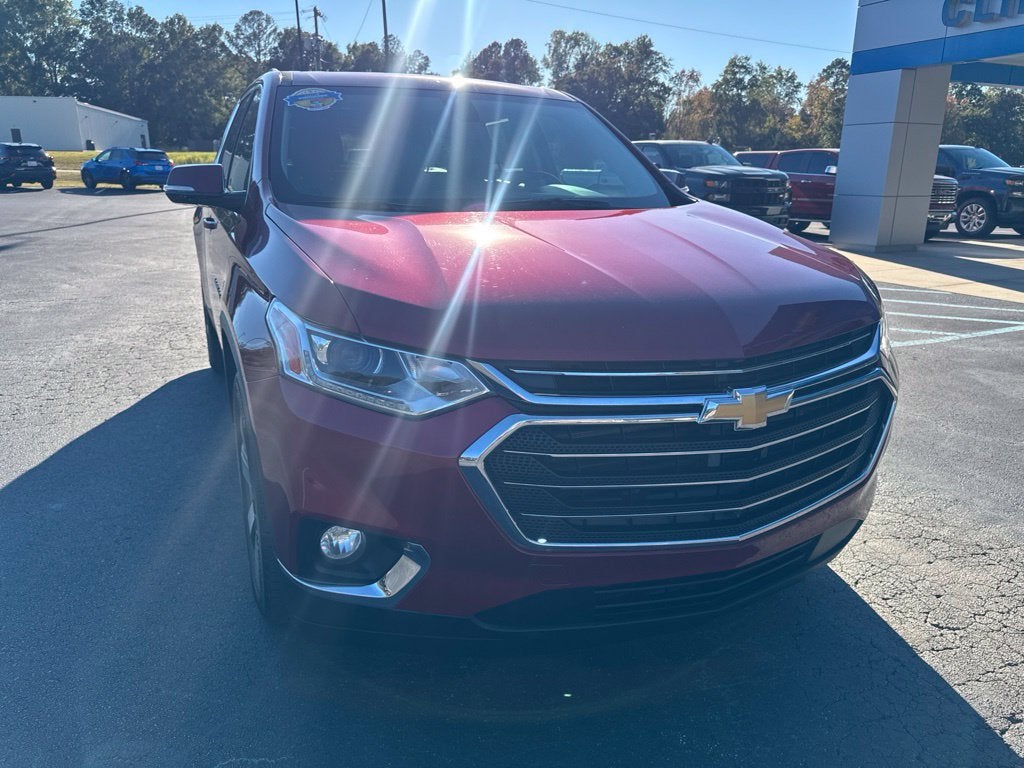 Used 2019 Chevrolet Traverse 3LT with VIN 1GNERHKW8KJ255222 for sale in Belton, SC