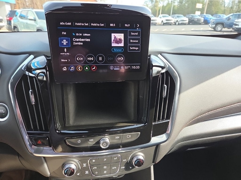 2023 Chevrolet Traverse RS