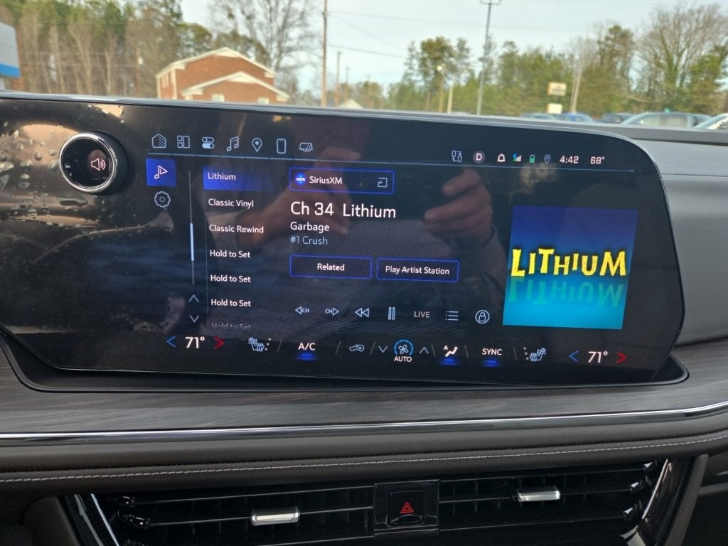 2025 Chevrolet Tahoe LT