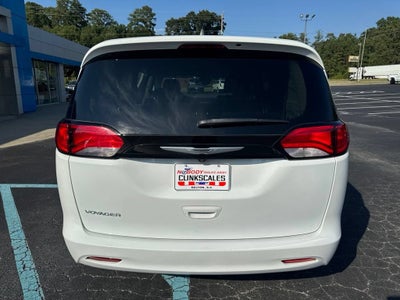 2023 Chrysler Voyager LX