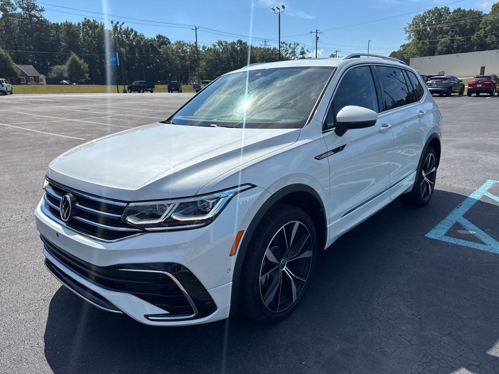 2023 Volkswagen Tiguan SEL R-Line