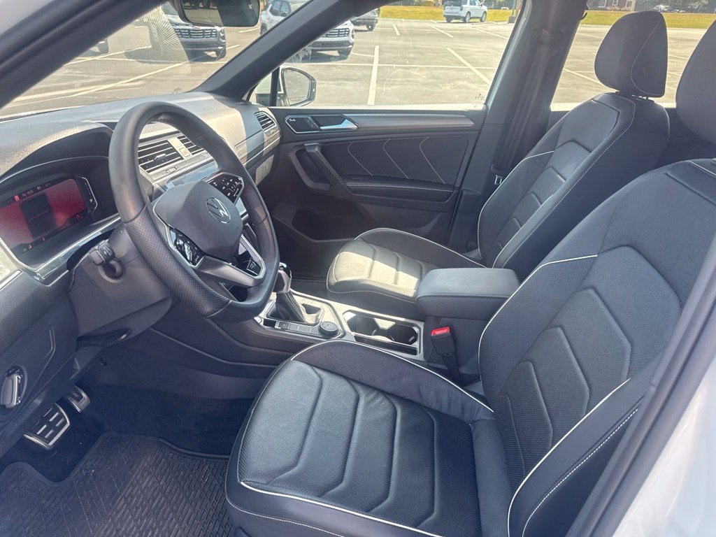 2023 Volkswagen Tiguan SEL R-Line