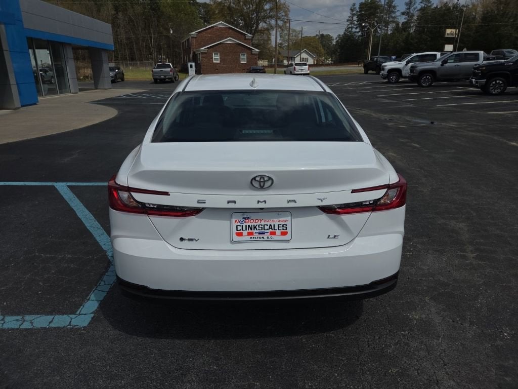 2025 Toyota Camry LE