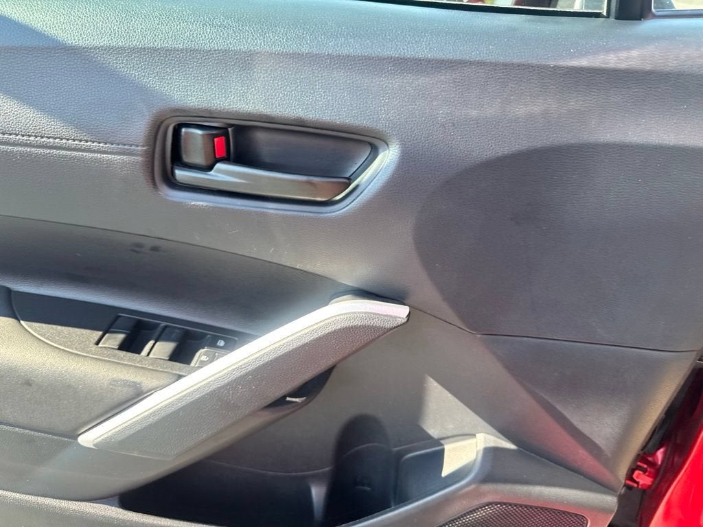2025 Toyota Corolla Cross LE