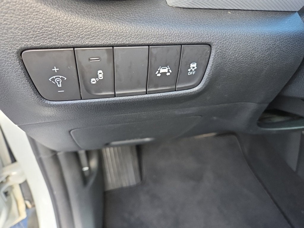 2021 Hyundai Kona SEL Plus